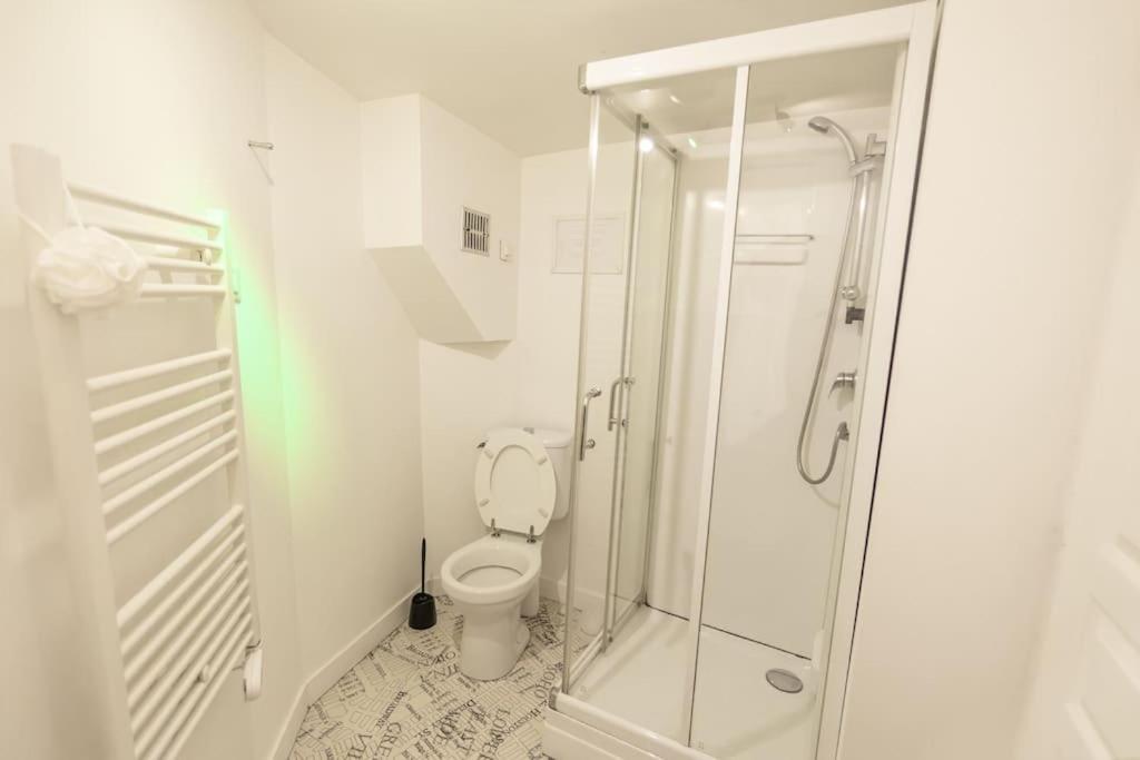 Grande Peniche 4 Ch - 10 Pers -Paris - Ile De Puteaux- Terrasses Villa Kültér fotó